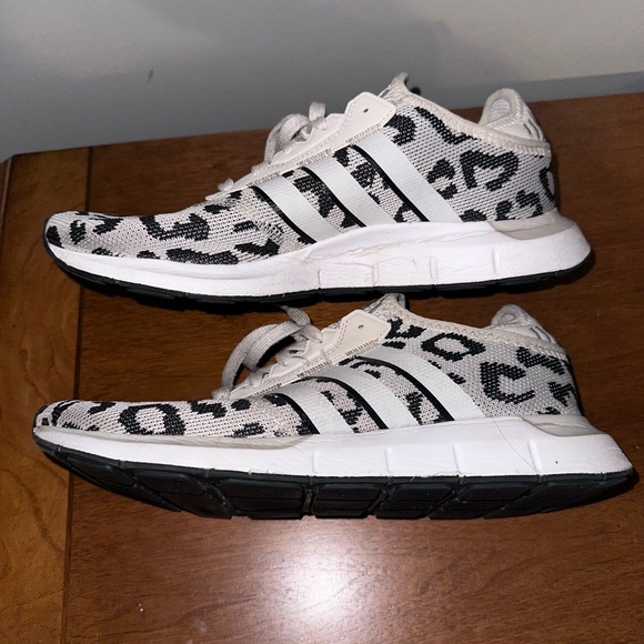 Adidas Leopard Swift Run - Picture 3 of 5